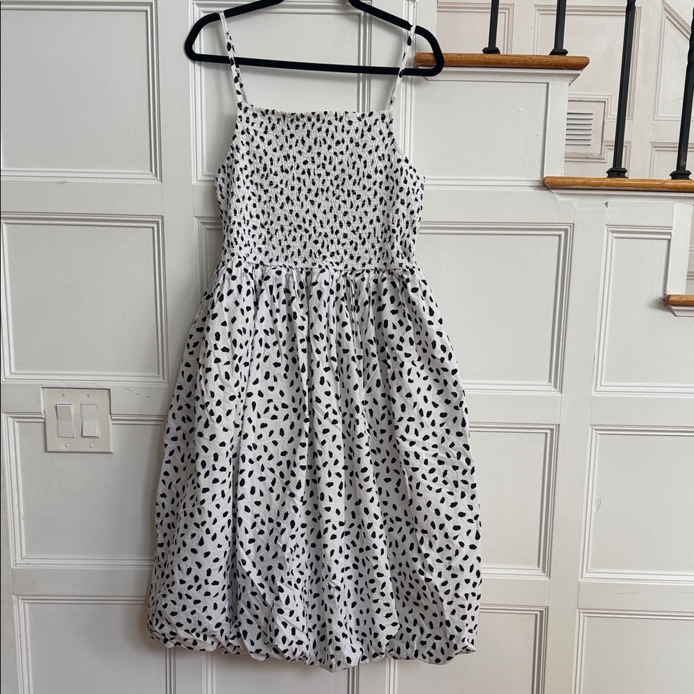 Chic Black and White Spotted Midi Dress
